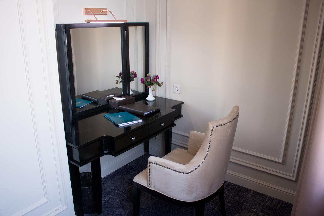 Madison Ave Hotel 비슈케크 외부 사진